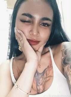 Amara - Transsexual escort in Manila Photo 5 of 8