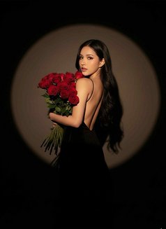 Amara Ladyboy New In DOWNTOWN - Transsexual escort in Dubai Photo 11 of 20