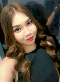 Amarie - escort in Manila Photo 3 of 10