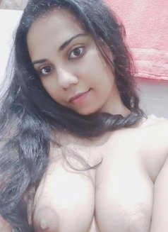 Amayra - puta in Mumbai Photo 3 of 6