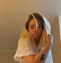 Amaz - Transsexual escort in Al Ain