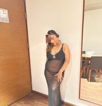 Amazing Arpita - Intérprete de adultos in Kolkata Photo 4 of 6