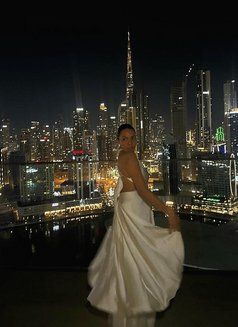 Amazing latina - escort in Abu Dhabi Photo 3 of 5