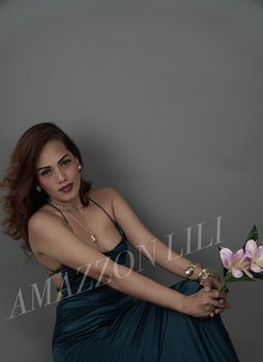 Amazzon Lilly - escort agency in Manila Photo 1 of 6