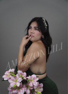 Amazzon Lilly - escort agency in Manila Photo 5 of 6
