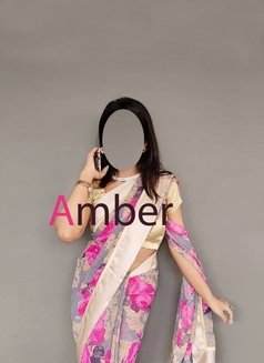 Amber - escort in New Delhi Photo 1 of 4