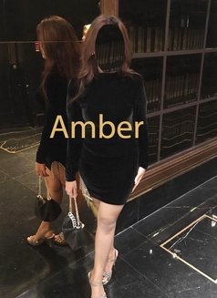 Amber - escort in New Delhi Photo 3 of 4