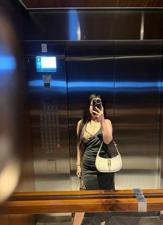 Amber - escort in Dubai Photo 12 of 15