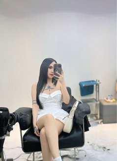 Amber - escort in Dubai Photo 13 of 15