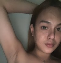 Amber - Transsexual escort in Al Ain