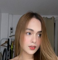 Amber - Transsexual escort in Al Ain