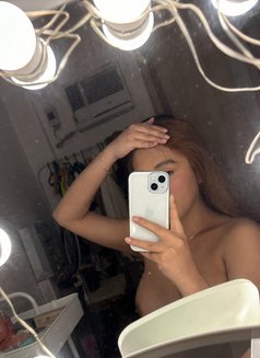 Amber - Transsexual escort in Al Ain Photo 12 of 12