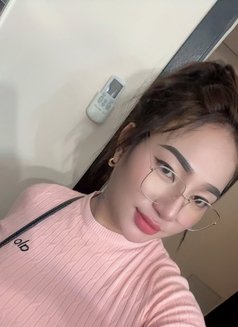 Amber - Acompañantes transexual in Makati City Photo 4 of 8