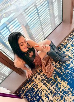 Amber in Town - escort in Hong Kong Photo 2 of 4