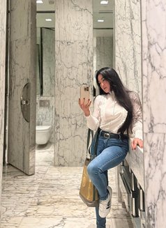 Amber in Town - escort in Hong Kong Photo 5 of 10