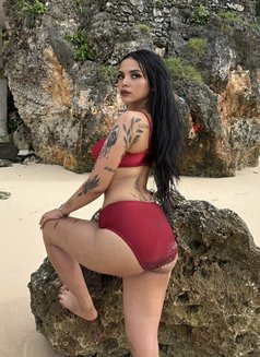 Amber Olivia Squirting girl - puta in Bali Photo 25 of 25