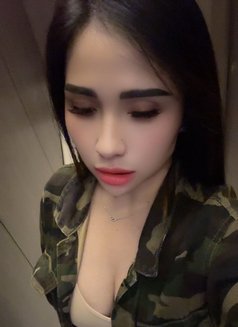 Amber Philippines - escort in Dubai Photo 2 of 6