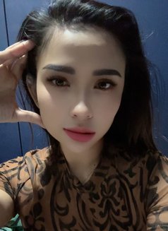 Amber Philippines - escort in Dubai Photo 4 of 6