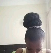 Amber - escort in Guangzhou Photo 3 of 3