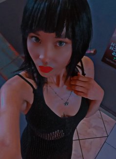 Amber - escort in Cape Town Photo 4 of 6