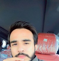 Amblu - Acompañantes masculino in Lahore