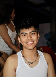 Ambrose - Acompañantes masculino in Manila Photo 1 of 4