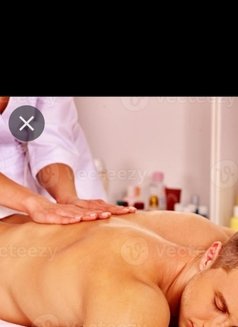 Ame Ladyboy Professional Massage - Masajista in Muscat Photo 5 of 6