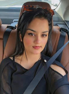 Ameera - puta in Dubai Photo 5 of 7