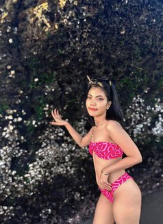 Amel - puta in Bali Photo 3 of 8