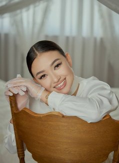 Amel - puta in Hong Kong Photo 4 of 19