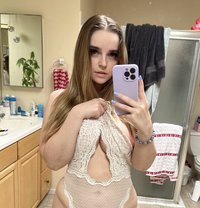 Amelia - puta in Doha