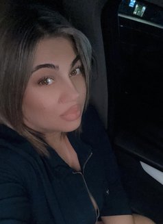 Amelia - escort in Surrey Photo 2 of 4