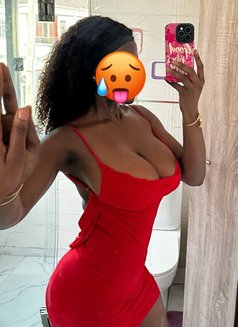 Amelia - escort in Noida Photo 5 of 5