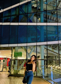 Amelia - escort in New Delhi Photo 2 of 3