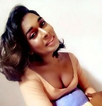 GODDESS AMELIA( Best cam session ) - Transsexual escort in Colombo