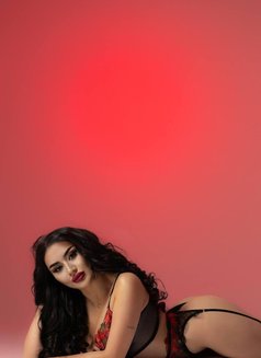 Amelia - escort in Beirut Photo 15 of 18