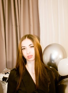Amelia - escort in Hong Kong Photo 1 of 13