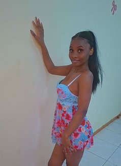 Amelia - escort in Khobar Photo 2 of 3