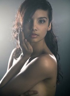 Amelia Tatum - escort in Abu Dhabi Photo 1 of 3