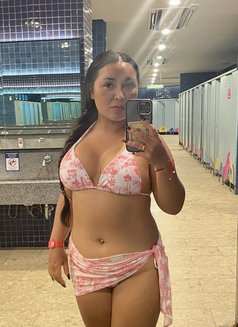 Amelia - escort in Phuket Photo 2 of 7