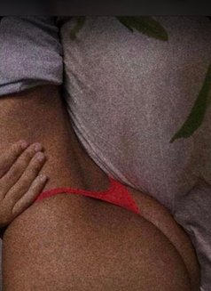 Amen B - puta in Yokosuka Photo 1 of 6