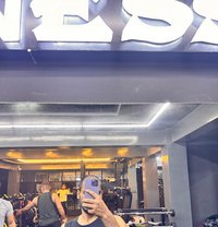 Amen - Intérprete masculino de adultos in Kathmandu