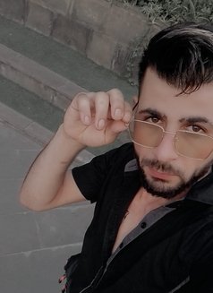 Amer - Male escort in Beirut Photo 5 of 13