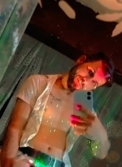 Amer - Male escort in Beirut Photo 3 of 8