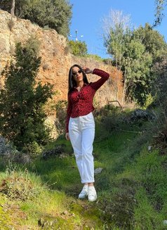 amera - escort in Muscat Photo 4 of 10