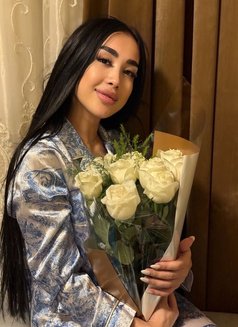 amera - escort in Muscat Photo 8 of 10