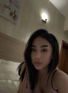 amera - escort in Muscat Photo 5 of 18