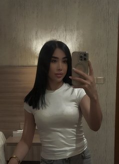 amera - escort in Muscat Photo 17 of 18