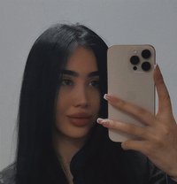 Amera - puta in Muscat