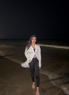 Amera - puta in Muscat Photo 10 of 11